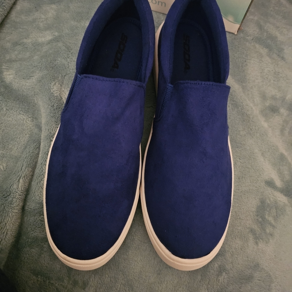 Soda Women's Royal Blue Slip-On Flats